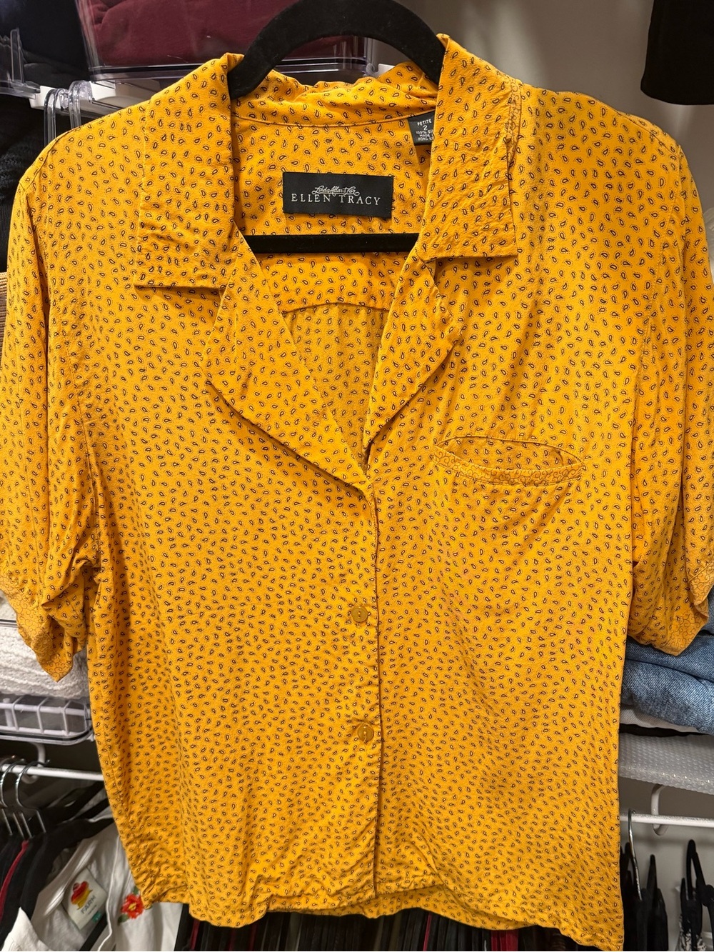 Ellen Tracy silk Yellow Short-Sleeve Button Front vintage Blouse